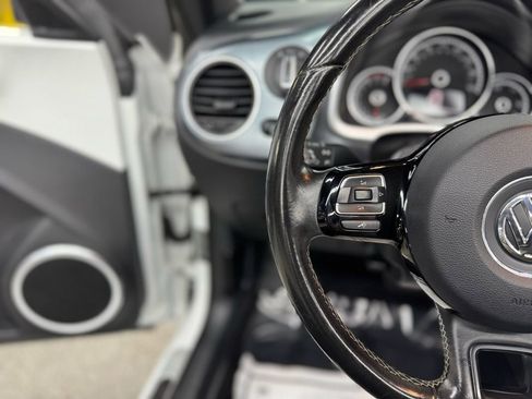 Used 2016 Volkswagen Beetle 1.8T Denim image 27
