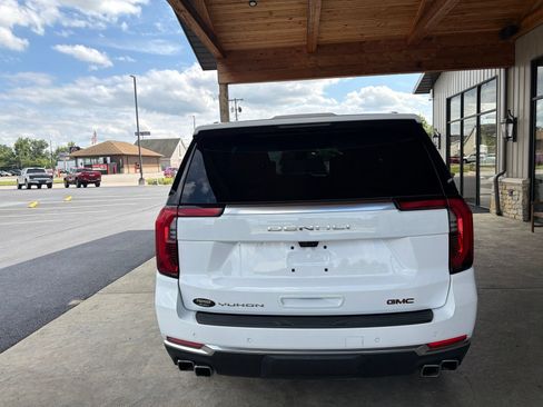 Used 2026 GMC Yukon Denali w/ Denali Reserve Package AWD/4WD image 21