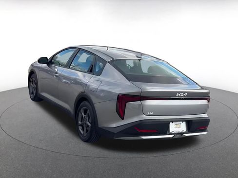 Used 2025 Kia K4 LXS image 11