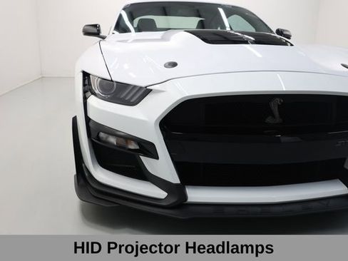 Used 2022 Ford Mustang Shelby GT500 w/ Carbon Fiber Track Pack RWD image 49