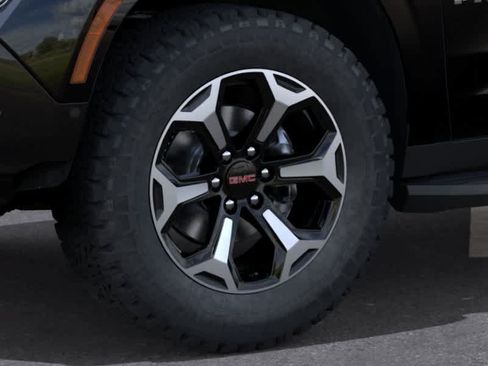 New 2026 GMC Yukon AT4 AWD/4WD image 9