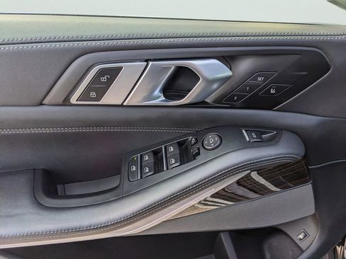 Used 2025 BMW X5 xDrive50e image 19