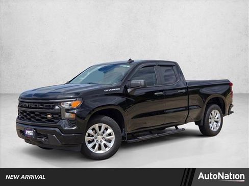 Used 2022 Chevrolet Silverado 1500 Custom RWD image 1