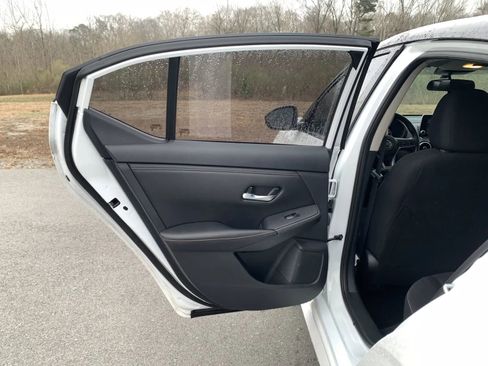 Used 2023 Nissan Sentra SR w/ Midnight Edition Package image 24