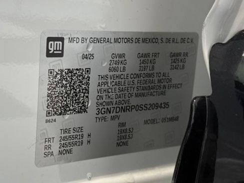 New 2025 Chevrolet Equinox EV LT FWD image 45