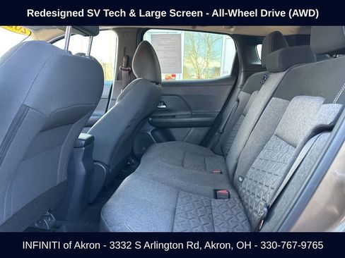 Used 2025 Nissan Kicks SV AWD/4WD image 32
