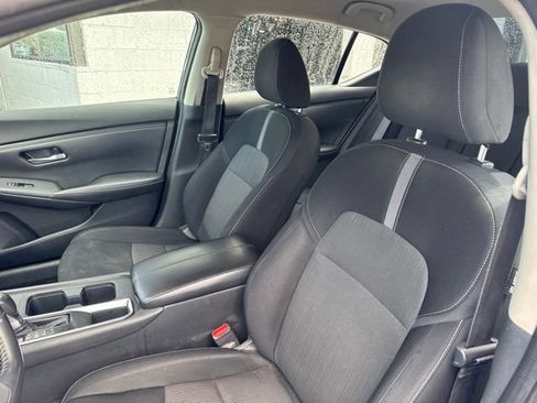 Used 2020 Nissan Sentra SV w/ Lighting Package FWD image 10
