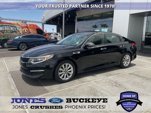 Used 2018 Kia Optima LX w/ 17" Alloy Wheels Package FWD image 1