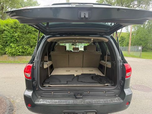 Used 2008 Toyota Sequoia SR5 AWD/4WD image 23