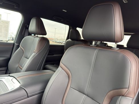 New 2026 Nissan Armada SL image 27