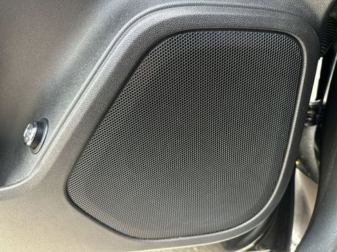 Used 2020 Chevrolet Blazer RS image 31