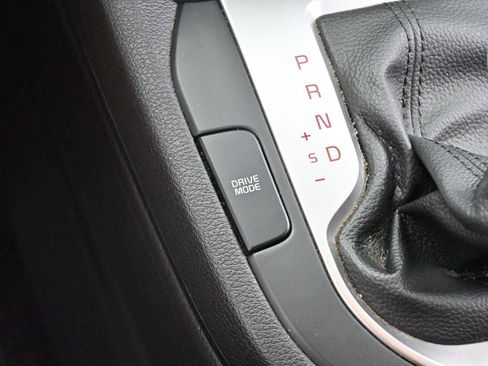 Used 2022 Kia Forte LXS FWD image 23