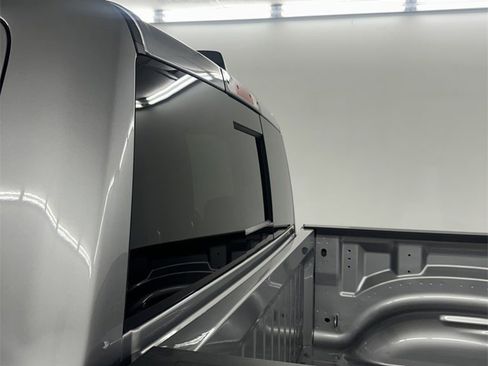 Used 2025 RAM 1500 Rebel image 34