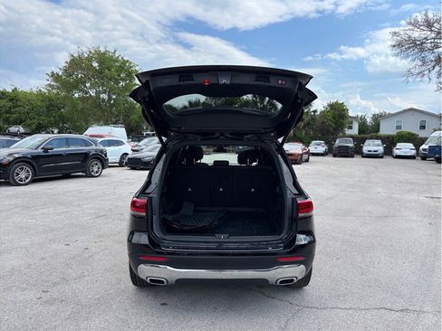 Used 2020 Mercedes-Benz GLB 250 4MATIC w/ Premium Package image 44
