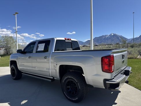 Used 2018 Chevrolet Silverado 1500 LTZ Z71 AWD/4WD image 3