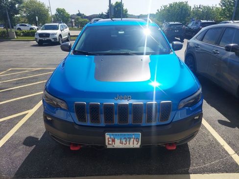 Used 2019 Jeep Cherokee Trailhawk AWD/4WD image 5