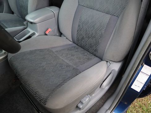 Used 2003 Toyota RAV4 4WD image 9