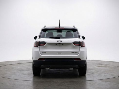 Used 2025 Jeep Compass Limited AWD/4WD image 7