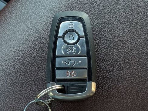 Used 2023 Ford F150 Lariat w/ Equipment Group 502A High image 27