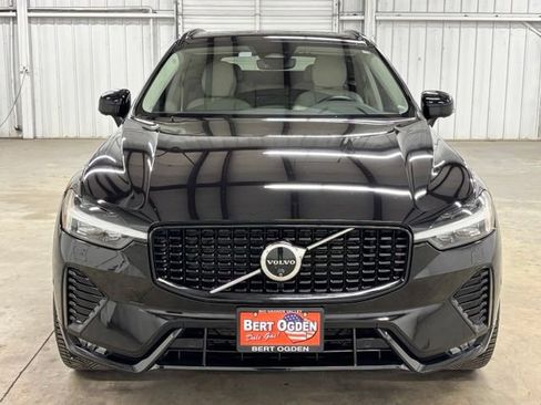 Used 2024 Volvo XC60 B5 Plus w/ Protection Package Premier AWD/4WD image 2