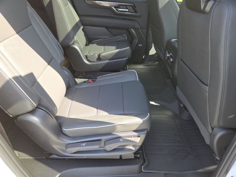 New 2026 GMC Yukon XL Elevation image 28