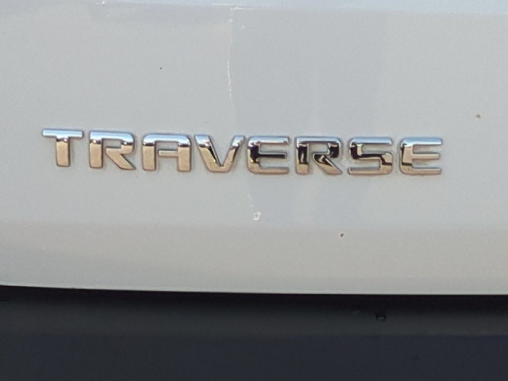 Used 2023 Chevrolet Traverse LT FWD image 10