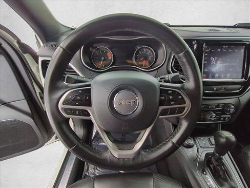 Used 2019 Jeep Cherokee High Altitude AWD/4WD image 30