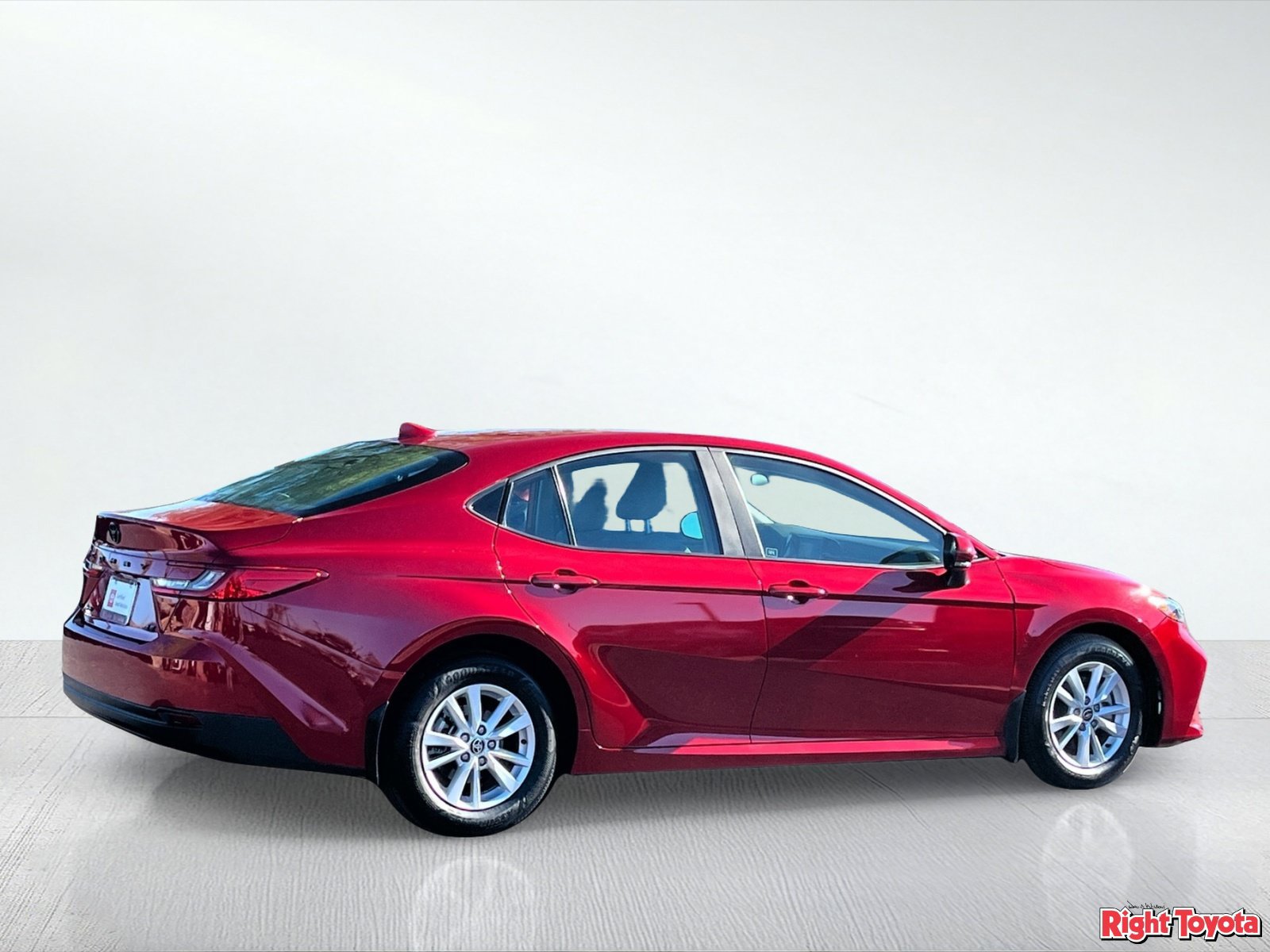 Certified 2025 Toyota Camry LE FWD image 7