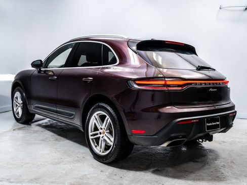 Used 2025 Porsche Macan image 3