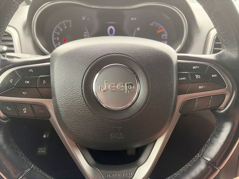 Used 2021 Jeep Grand Cherokee Freedom Edition RWD image 25