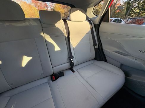 Used 2025 Hyundai Kona SEL image 37