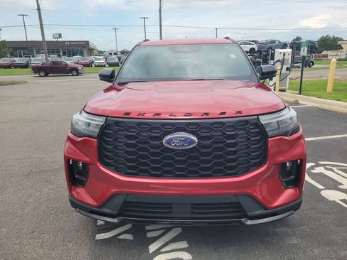 Certified 2025 Ford Explorer ST-Line w/ ST-Line Street Pack AWD/4WD image 2