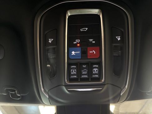 New 2026 Jeep Cherokee Limited AWD/4WD image 25