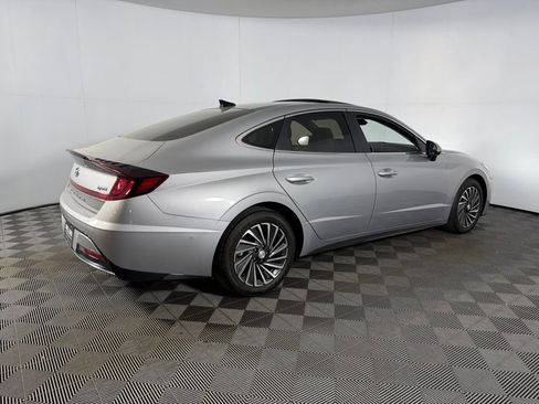 Used 2023 Hyundai Sonata Limited FWD image 5