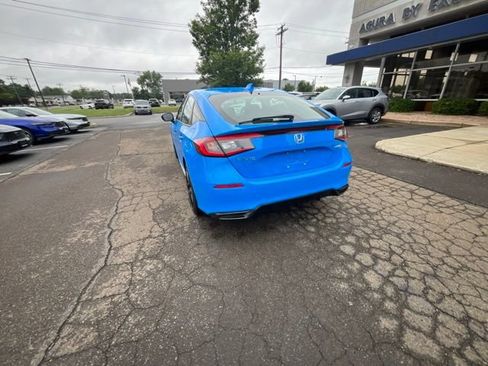 Used 2025 Honda Civic Sport image 9