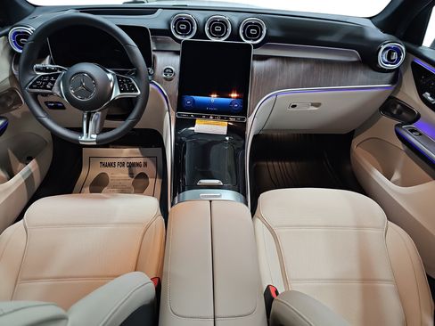 New 2026 Mercedes-Benz GLC 300 image 9