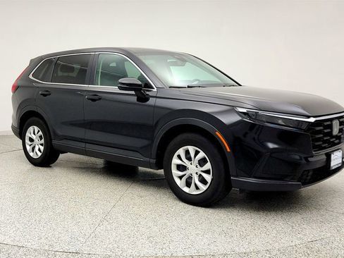 Used 2025 Honda CR-V LX image 3