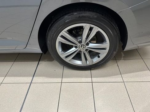 Used 2023 Volkswagen Jetta SE FWD image 24