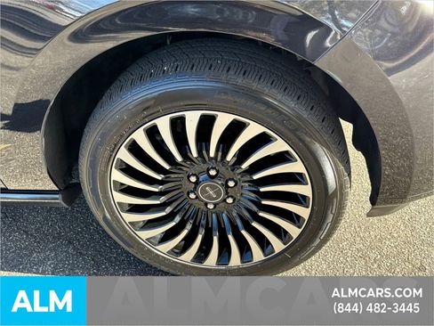 Used 2021 Lincoln Navigator Black Label w/ Cargo Convenience Package image 15