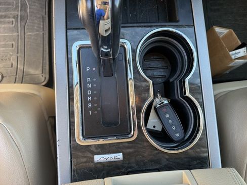 Used 2017 Ford Expedition EL Limited w/ Equipment Group 301A AWD/4WD image 15