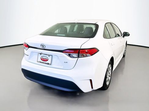 Used 2024 Toyota Corolla LE image 5