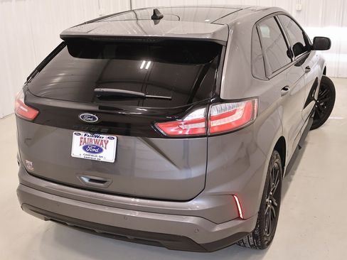 Certified 2023 Ford Edge ST-Line image 44