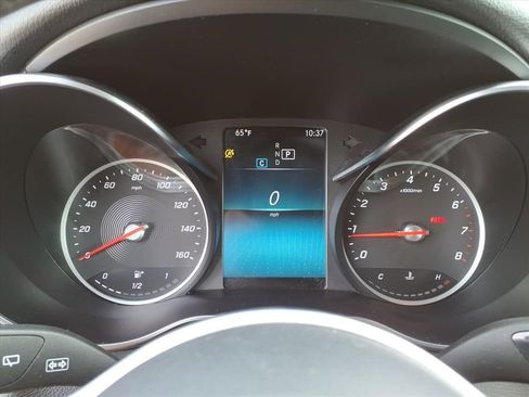 Used 2021 Mercedes-Benz GLC 300 4MATIC image 17