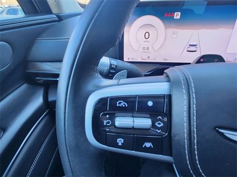 Used 2025 Genesis GV80 3.5T Prestige image 7