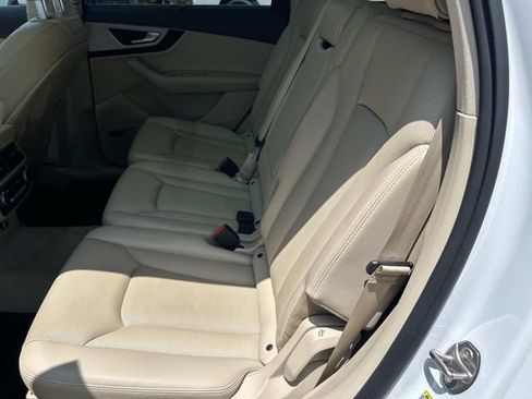 Used 2018 Audi Q7 2.0T Premium Plus AWD/4WD image 22