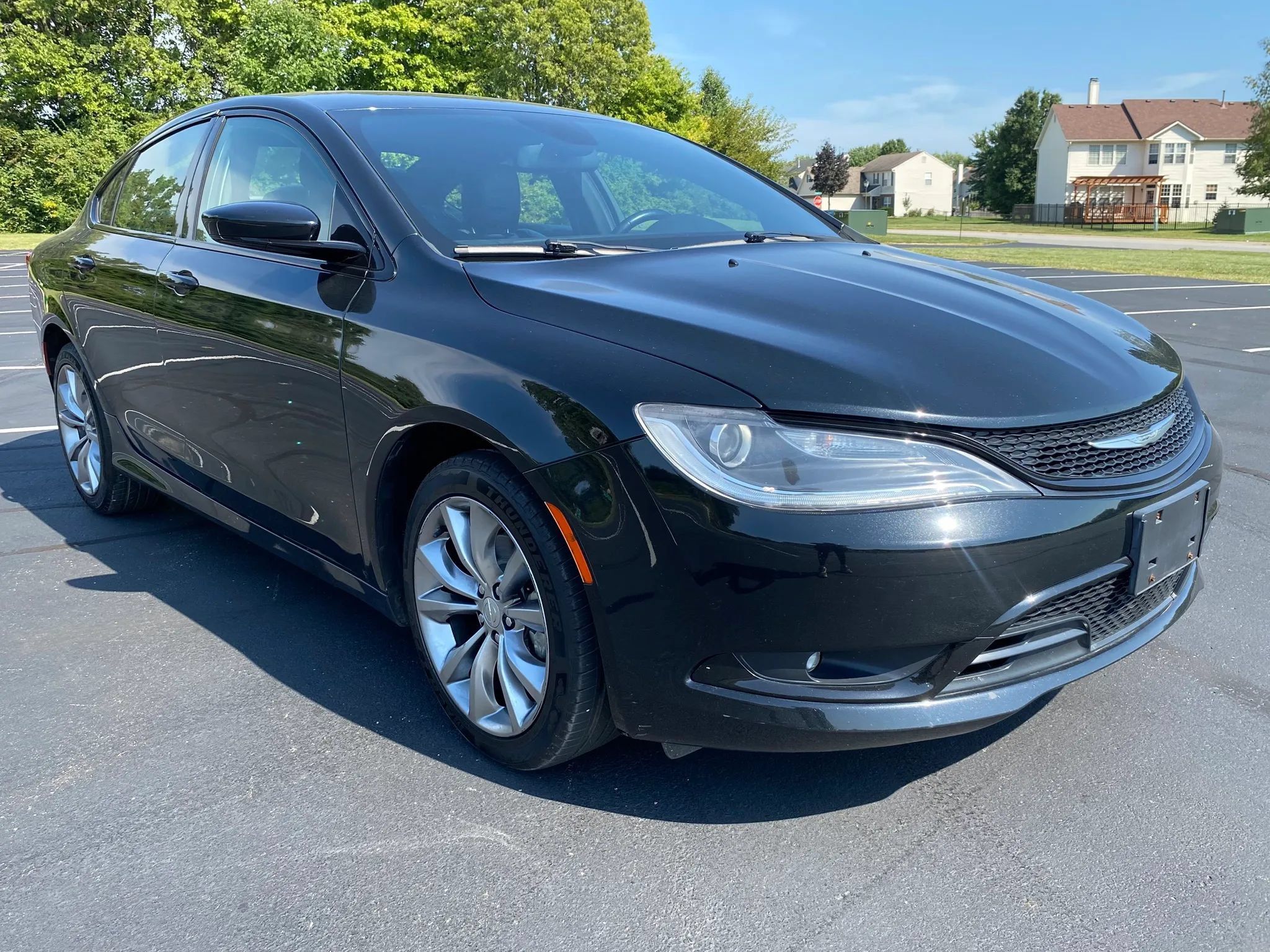Used 2016 Chrysler 200 S FWD image 8