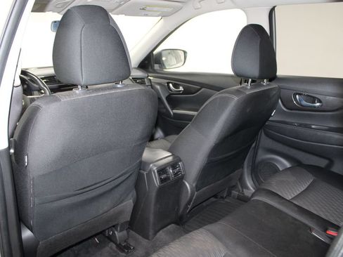 Used 2020 Nissan Rogue SV AWD/4WD image 24