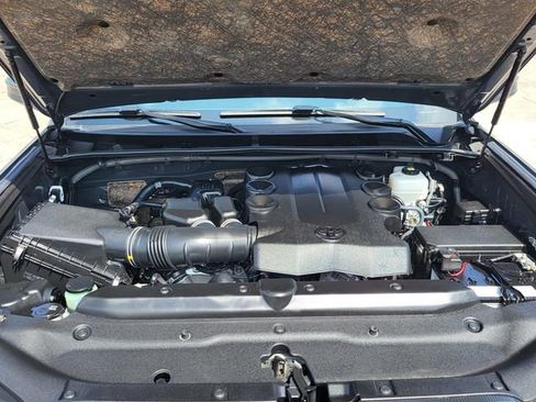 Used 2024 Toyota 4Runner TRD Off-Road image 30