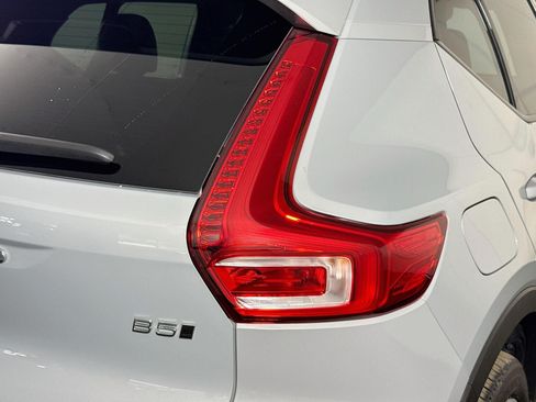 Used 2026 Volvo XC40 B5 Plus AWD/4WD image 34