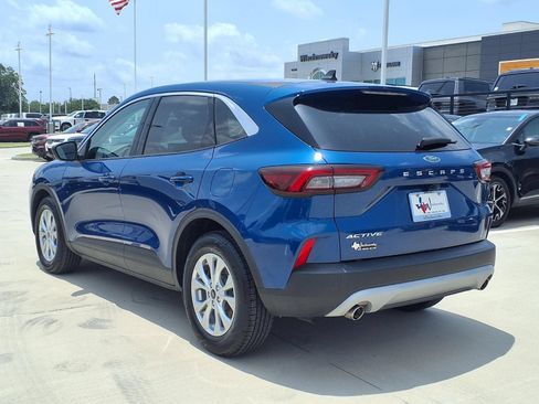 Used 2023 Ford Escape Active FWD image 2